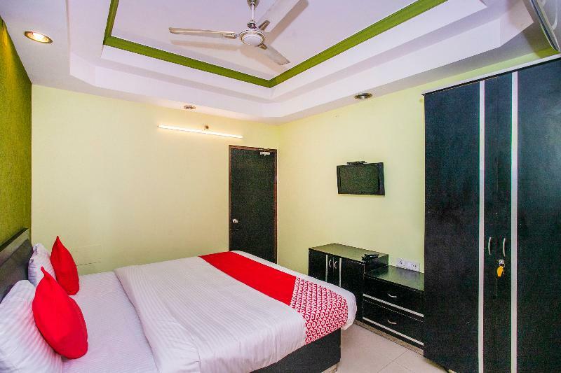 מלון Super Collection O Lotus Grand Near Secunderabad Railway Station מראה חיצוני תמונה